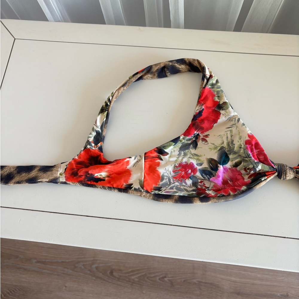 Pilyq Floral Bikini Top with Red and Pink Blooms - Picture 3 of 8